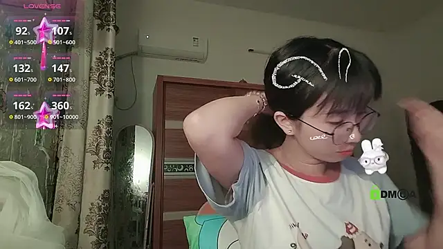 Lili 666 online show from 10-31-25, 04:47