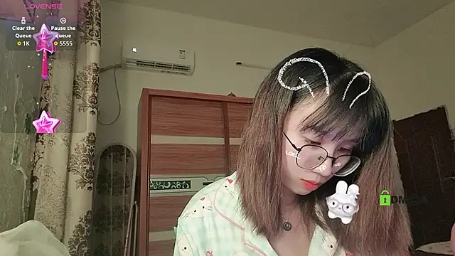 Lili 666 online show from 11-11-25, 04:24