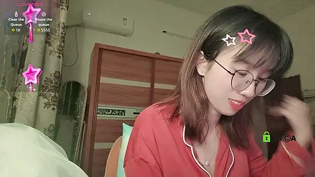 Lili 666 online show from 11-14-25, 04:32