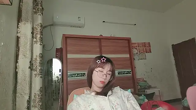 Snapshot of Lili_666 chatting on 04-30-26, 05:31 Lili 666 online show from 04-30-26, 05:31