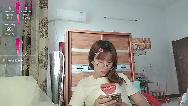 Lili 666 online show from 04-13-26, 06:06