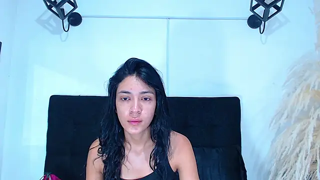 Snapshot of srta_luciana chatting on 06-30-26, 11:43 srta luciana online show from 06-30-26, 11:43