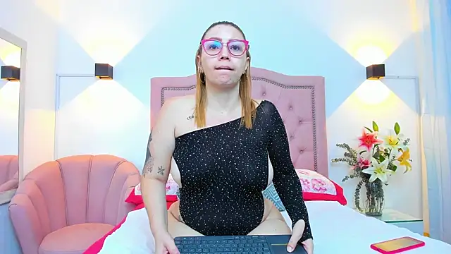 IsisDuzan online show from 03-01-25, 01:53