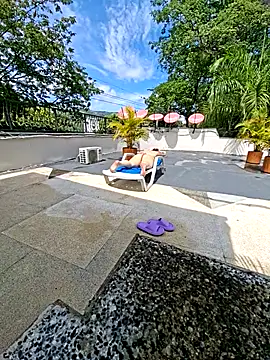 IsisDuzan online show from 09-28-25, 02:57