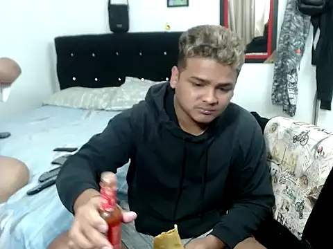 Boycuriousxxx online show from 10-04-25, 11:12