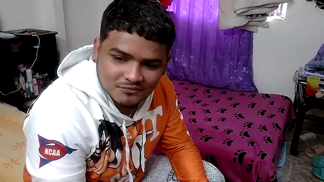 Boycuriousxxx online show from 05-14-26, 12:57