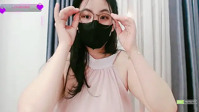 Na baby online show from 11-18-25, 03:48