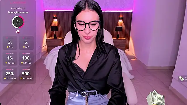 Snapshot of karlaa_james chatting on 10-11-25, 11:11 karlaa james online show from 10-11-25, 11:11