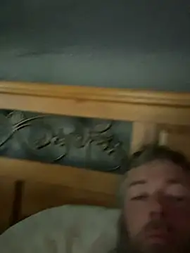Tyler98425 online show from 06-01-26, 01:22