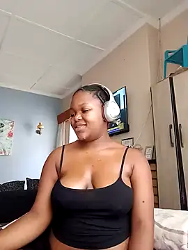 Sexymamibo online show from 03-18-25, 12:17