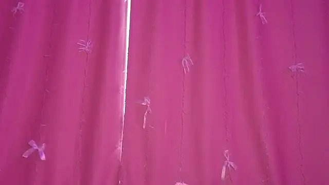 Snapshot of KateVon chatting on 07-11-26, 11:54 KateVon online show from 07-11-26, 11:54