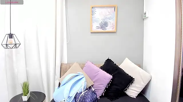 Miranda doll  online show from 07-11-26, 12:05