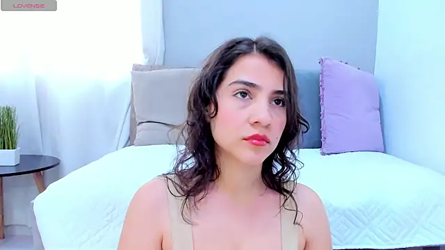Snapshot of Miranda_doll_ chatting on 03-22-25, 12:25 Miranda doll online show from 03-22-25, 12:25