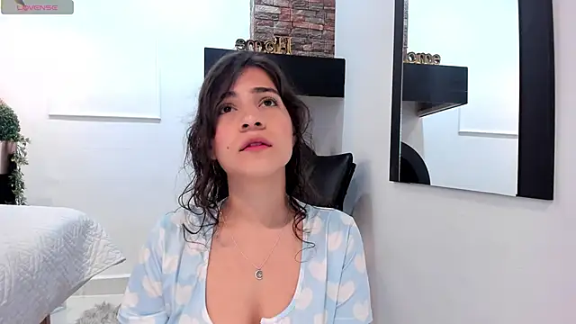 Snapshot of Miranda_doll_ chatting on 02-25-25, 12:05 Miranda doll online show from 02-25-25, 12:05
