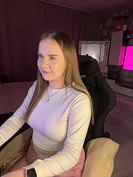 Lexi noah online show from 11-17-25, 09:19