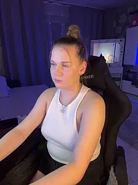 Lexi noah online show from 12-16-25, 09:41