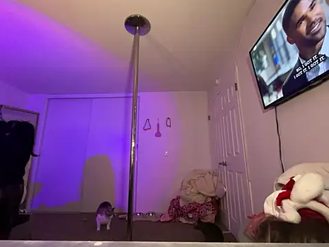 Snapshot of Onlypawzz chatting on 02-16-26, 06:12 Onlypawzz online show from 02-16-26, 06:12