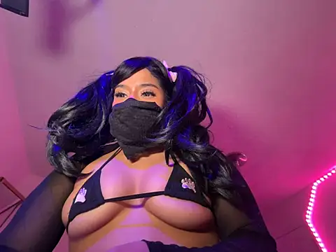 Snapshot of Onlypawzz chatting on 02-20-26, 06:19 Onlypawzz online show from 02-20-26, 06:19