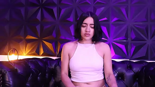 KasiaNoir  online show from 12-04-25, 12:04