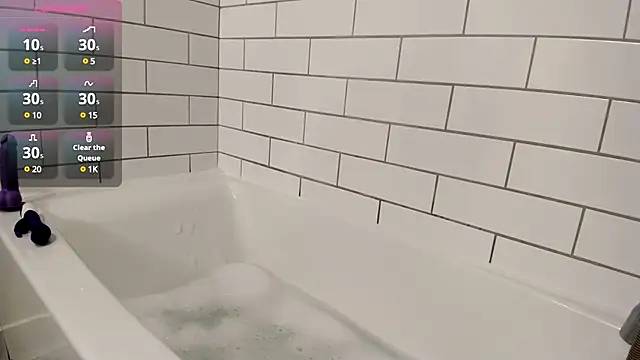 Snapshot of ImLeanneLawson chatting on 03-13-25, 07:39 ImLeanneLawson online show from 03-13-25, 07:39