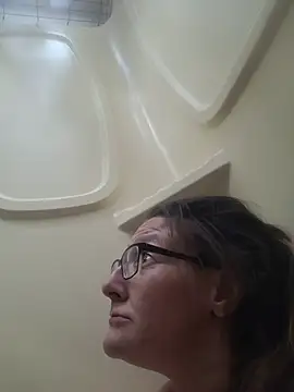 Snapshot of ILUV2TUCHMYKITTY chatting on 11-03-25, 10:57 ILUV2TUCHMYKITTY online show from 11-03-25, 10:57