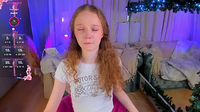 Snapshot of _Rose_Charming_ chatting on 12-30-24, 01:15  Rose Charming  online show from 12-30-24, 01:15