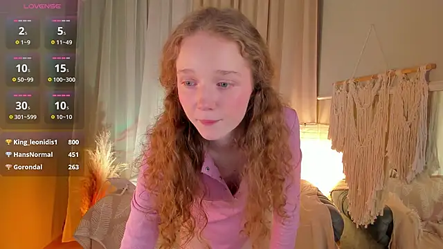 Snapshot of _Rose_Charming_ chatting on 03-08-25, 04:01  Rose Charming  online show from 03-08-25, 04:01