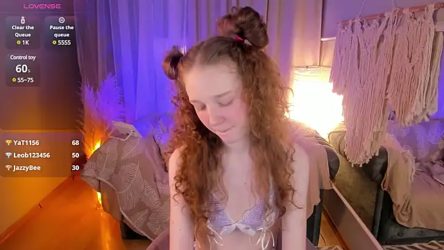 Snapshot of _Rose_Charming_ chatting on 03-09-25, 01:04  Rose Charming  online show from 03-09-25, 01:04