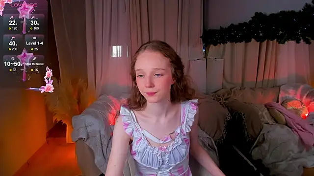 Snapshot of _Rose_Charming_ chatting on 12-28-24, 01:18  Rose Charming  online show from 12-28-24, 01:18