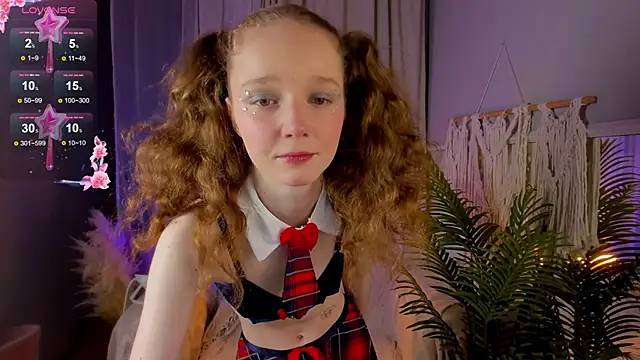 Snapshot of _Rose_Charming_ chatting on 01-28-25, 09:50  Rose Charming  online show from 01-28-25, 09:50