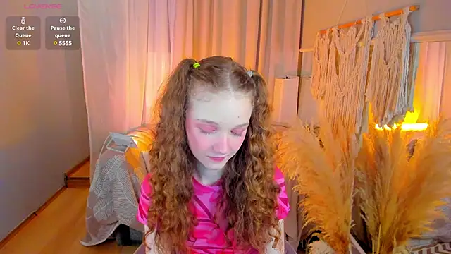 Snapshot of _Rose_Charming_ chatting on 02-03-25, 12:58  Rose Charming  online show from 02-03-25, 12:58