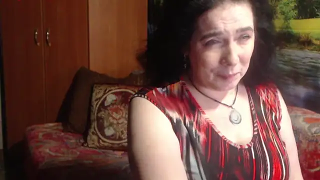 Snapshot of RositaSky chatting on 02-08-25, 11:33 RositaSky online show from 02-08-25, 11:33
