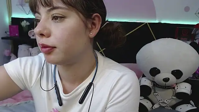 DanniAbbey online show from 11-16-25, 12:15