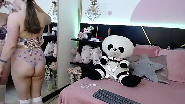 DanniAbbey online show from 11-26-25, 12:05