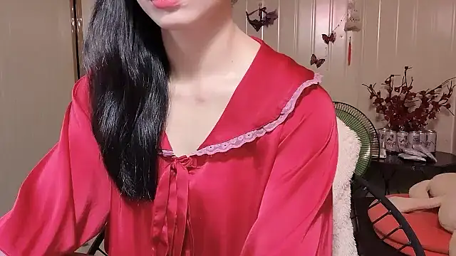 Snapshot of LinhChi_9x chatting on 07-10-26, 12:43 LinhChi 9x online show from 07-10-26, 12:43