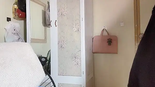 LinhChi 9x online show from 03-26-26, 12:53