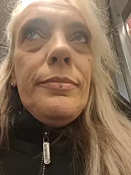 Fantasie-Hot-Sarah online show from 01-15-25, 07:05