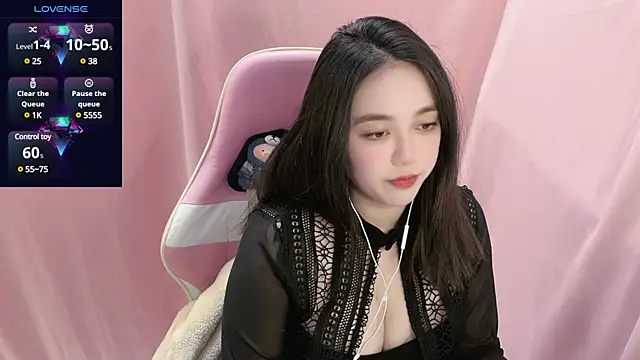 Snapshot of Cat1314 chatting on 03-06-25, 12:09 Cat1314 online show from 03-06-25, 12:09