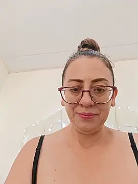 miss hanna07 online show from 06-03-26, 04:44