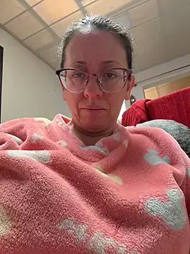 miss hanna07 online show from 11-07-25, 03:16