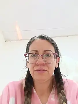 miss hanna07 online show from 07-11-26, 01:22