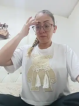 miss hanna07 online show from 11-28-25, 08:09