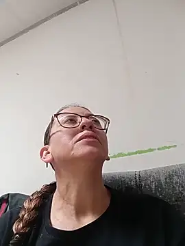miss hanna07 online show from 05-12-26, 04:02