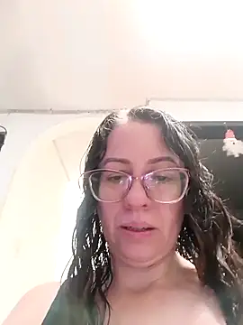 miss hanna07 online show from 04-15-26, 04:00