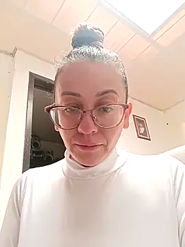 miss hanna07 online show from 02-02-26, 05:12