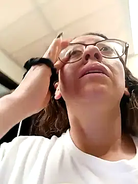 miss hanna07 online show from 10-28-25, 04:50