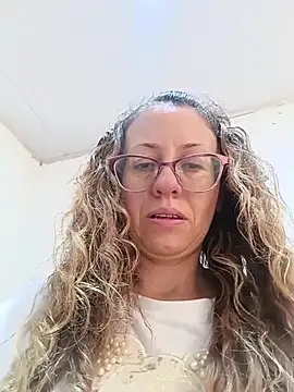 miss hanna07 online show from 11-23-25, 06:07