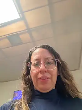 miss hanna07 online show from 10-30-25, 03:20