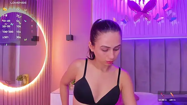 Snapshot of diosa_cristal chatting on 09-24-25, 03:35 diosa cristal online show from 09-24-25, 03:35