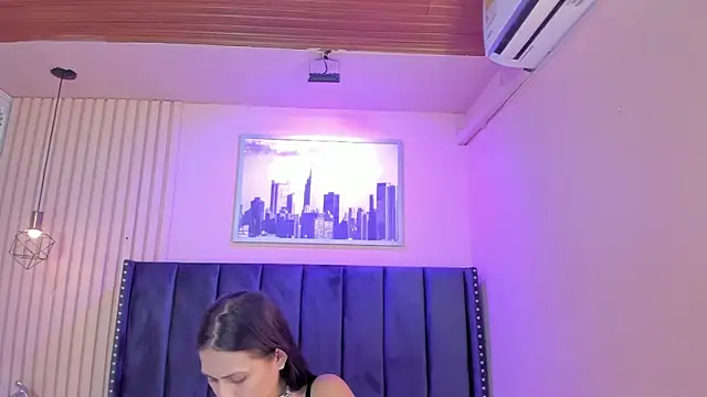 Snapshot of diosa_cristal chatting on 06-17-26, 03:39 diosa cristal online show from 06-17-26, 03:39